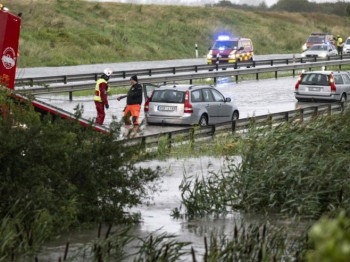 Oluja pogodila Švedsku i Norvešku, kuće i putevi pod vodom 
