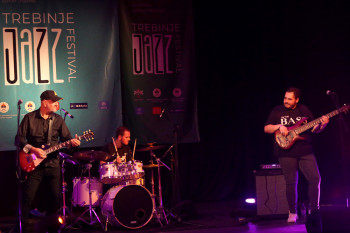 Virtuoz na gitari Vlatko Stefanovski fantastičnim koncertom zatvorio Džez festival u Trebinju
