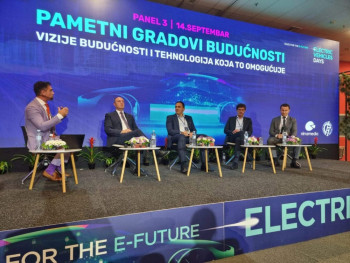 Ćurić učesnik panel diskusije 'Pametni gradovi budućnosti  – vizije budućnosti i tehnologija koja to omogućuje'
