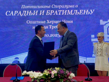Potpisan Sporazum o bratimljenju i saradnji između Trebinja i Herceg Novog (FOTO)