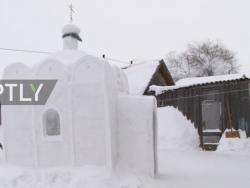 Napravio crkvu od snijega