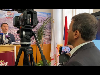 Ćurić agrumentima protiv optužbi opozicionih odbornika i poslanika (VIDEO) 