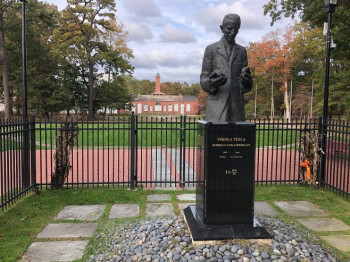 Пожар захватио једину преосталу Теслину лабораторију на Лонг Ајленду (ФОТО)