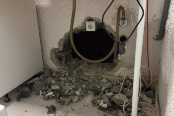 Pljačkaši prokopali zid i odnijeli 250 naočara iz optičarske radnje u Podgorici