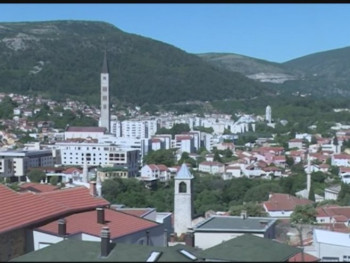 Mostar: Muškarac skočio sa zida biskupije