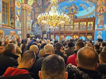 Širom Srpske služene božićne liturgije: Srpski narod utemeljen na vjeri (FOTO/VIDEO)