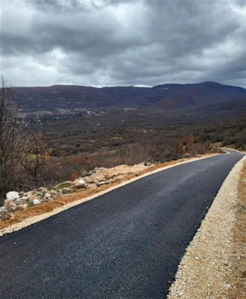 Mjesna zajednica Ubosko dobila novih 600 metara asfalta