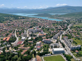 Opštinski odbor Ujedinjene Srpske u Bileći donio  jednoglasnu odluku da istupi iz ove partije