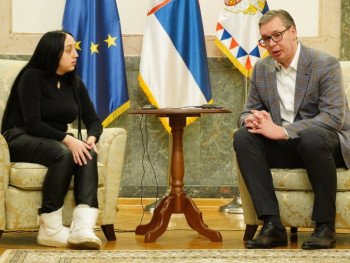 Vučić primio majku preminule bebe
