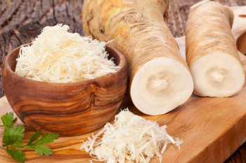 Bijeli luk, ren, pelin, čajevi - Kako se Hercegovci bore protiv prehlade