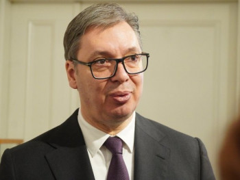 Vučić čestitao građanima Dan državnosti