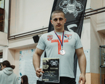 Srđan Pejanović osvojio treće mjesto na Street Workout takmičenju u Pančevu