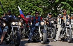 Упркос забрани, усамљени „Ноћни вук“ стигао до Аушвица