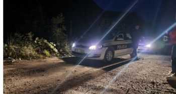 Drama u Hercegovini: Tri automobila završila u jezeru