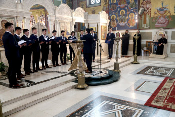 Hor Karlovačke bogoslovije priredio svečani koncert u Sabornom hramu