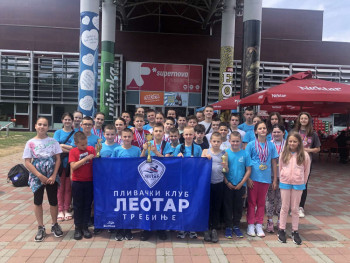 PLIVAČI PLIVAČKOG KLUBA LEOTAR VIŠESTRUKI PRVACI REPUBLIKE SRPSKE –  OSVOJILI STOTINU TRIDESET TRI MEDALJE I TRI PEHARA