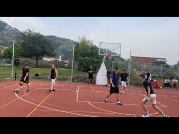 Humanitarni basket 3x3 u Trebinju (VIDEO)