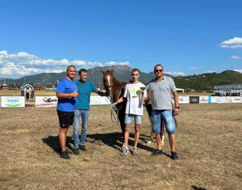 DVIJE NAGRADE ZA NEVESINJSKE ODGAJIVAČE KONJA NA TRKAMA U BUTMIRU