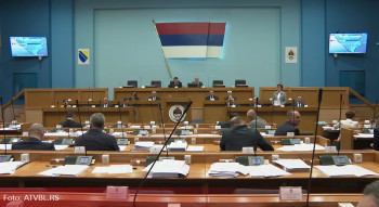 Jednoglasno usvojeno povećanje plate medicinskim sestrama