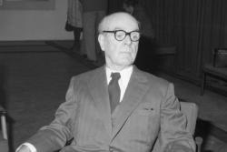 MEŠA SELIMOVIĆ: Pripadam srpskoj literaturi, naciji i književnosti Vuka, Matavulja, Sremca, Stankovića, Kočića, Andrića…