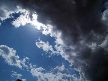 Danas pretežno oblačno i vjetrovito