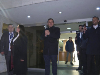 Okupljeni građani ispred NSRS izviždali Vukanovića (VIDEO)