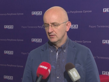 Мазалица: Све упућује на то да СДС има договор са политичким Сарајевом и Шмитом