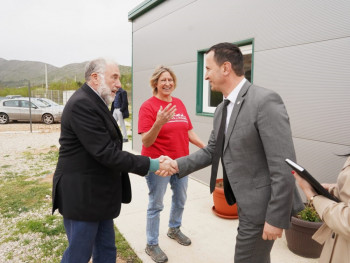 Gradonačelnik i direktor „Mreže za životinje“ obišli azil za pse „Danica“ – trebinjski azil primjer u regionu