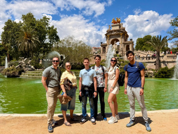 Iz učionice do Barselone: Pobjednici Regionalnog App izazova učestovali na prestižnoj OFFF konferenciji