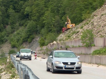 Sanacija klizišta između tunela Čemerno i Surdup, na putu Gacko - Foča (VIDEO)