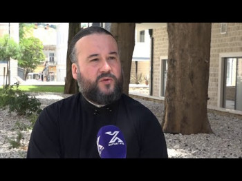 Incident u Trebinju: Đakon tvrdi da je napadnut, vlasnik kafića negira (Video)