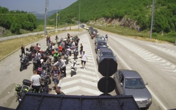 Velika gužva na granici prema Herceg Novom, koristiti i druge prelaze ka Crnoj Gori