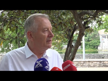 Papović: Iskoristiću sva zakonska prava zbog oduzimanja mandata (Video)