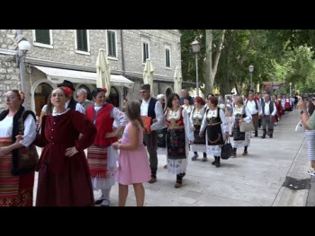 Veče folklora pored Trebišnjice“ okupilo preko 2.000 učesnika – festival i humanitarnog karaktera