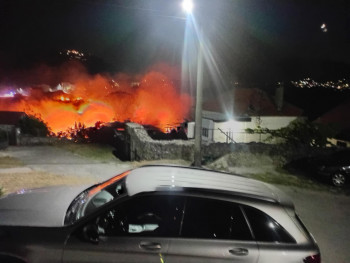 Novi požar, nema odmora za vatrogasce: Gori iznad goričkog Studenca, vatra prijeti kućama