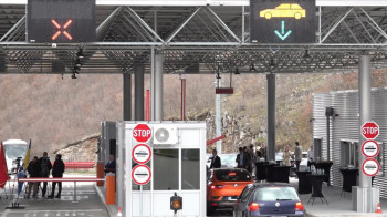 Ćurić i Katić pisali nadležnim u BiH i Crnoj Gori: Hitno riješiti višečasovna čekanja na 