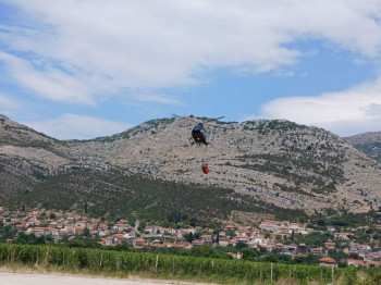 VIDEO/ Požari kod Trebinja pod kontrolom; Piloti izbacili 650.000 litara vode