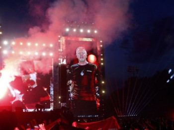 Концерт Томпсона у Сињу обиљежило усташко оргијање и узвици ''За дом спремни''