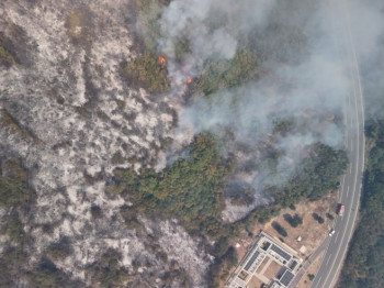 Стање у Подгорици дјелимично под контролом; Сутра Дан жалости (ВИДЕО)