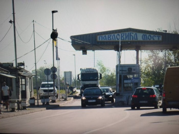 Превозници блокирали четири гранична прелаза и два терминала