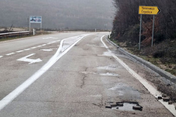 Trebinjci o sjednici Vlade RS u Trebinju: Vozilima da dođu, da vide već jednom užas od puteva 