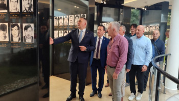 Minić u posjeti Trebinju, odao počast poginulim borcima