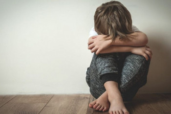 Jeziv skandal u Crnoj Gori: Dječaka sa smetnjama udarali i bacili na pod