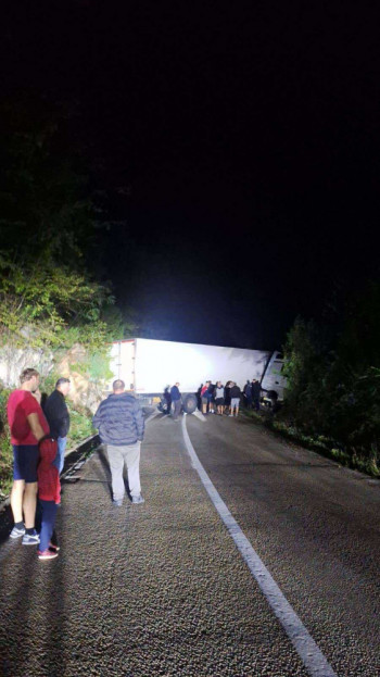 Težak udes kod Lastve, normalizuje se saobraćaj