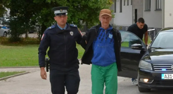 Uhapšeni zbog dječije pornografije sprovedeni u PU Trebinje