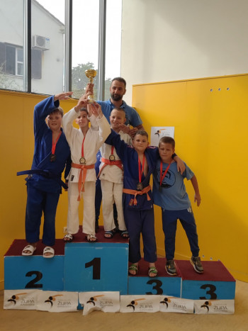 Džudisti leotara odlični na Memorijalnom turniru Matea Knego osvojili dva pehara i 12 medalja