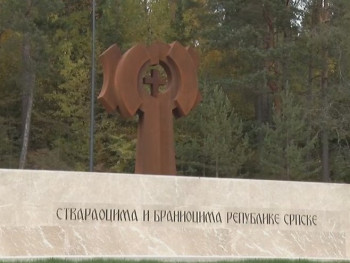 Otkrivanje spomen-obilježja u Palama posvećeno braniocima Srpske