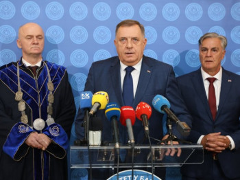 Dodik: Iduće godine povećanje studentskih stipendija za 50 odsto