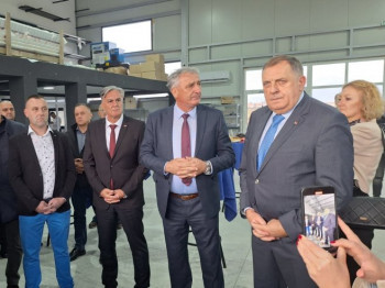 Dodik i Karan u Nevesinju posjetili firmu PVC Savić