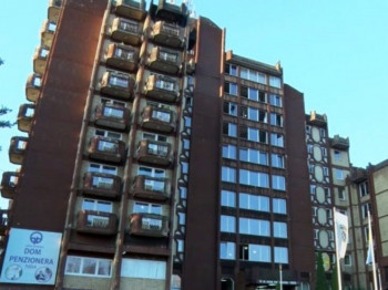 Преминуле још двије особе из Дома пензионера у Тузли: Број жртава порастао на 17